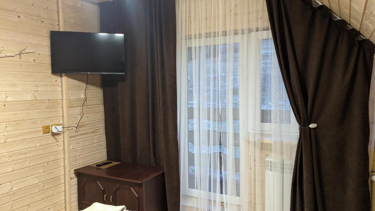 Hotel Gostynna Rodyna Izky Exterior foto