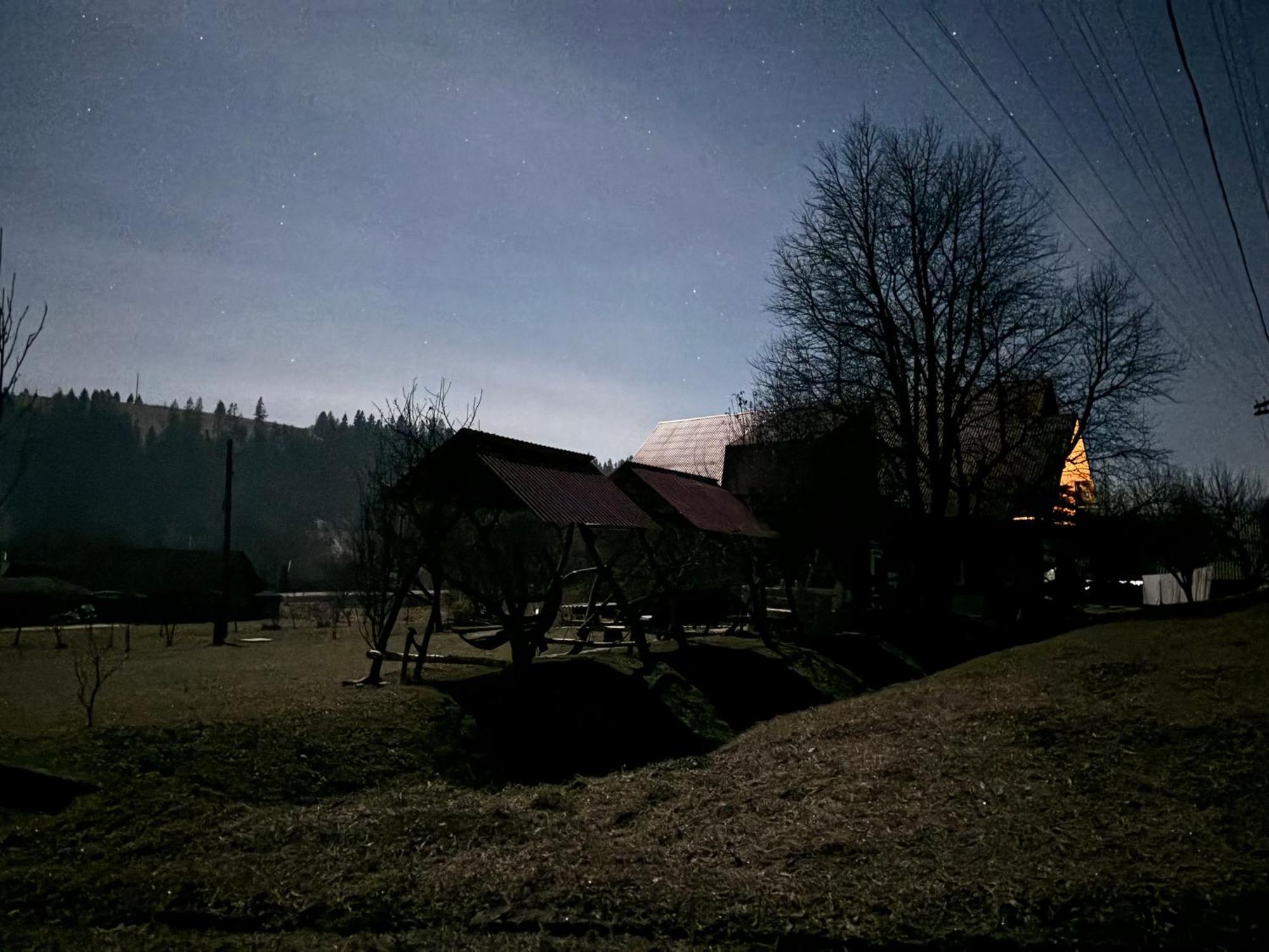 Hotel Gostynna Rodyna Izky Exterior foto